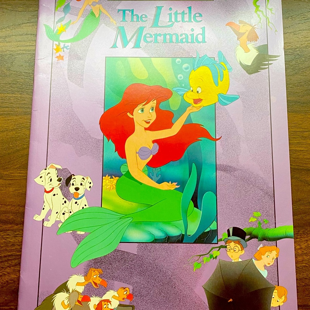 THE LITTLE MERMAID Jumbo Illustrated Disney Classic Fairy Tale Story Book Girl